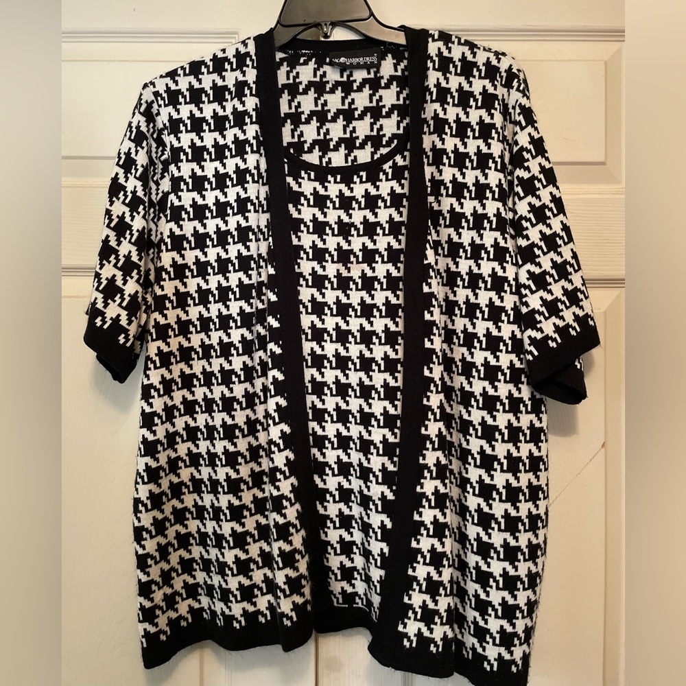 Sag Harbor size 20w Houndstooth shortsleeve Sweater with attached vest